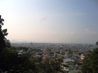 �ѐ��R���猩��߃���